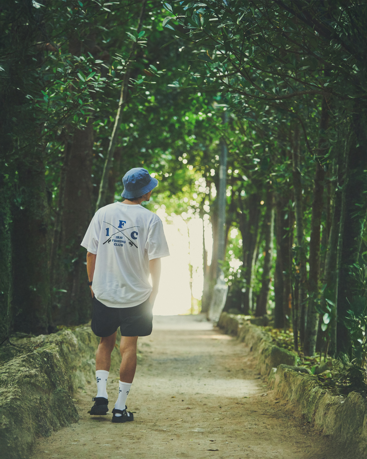 【NEW ITEM】-CROSS ROD V-NECK DRYMESH TEE-