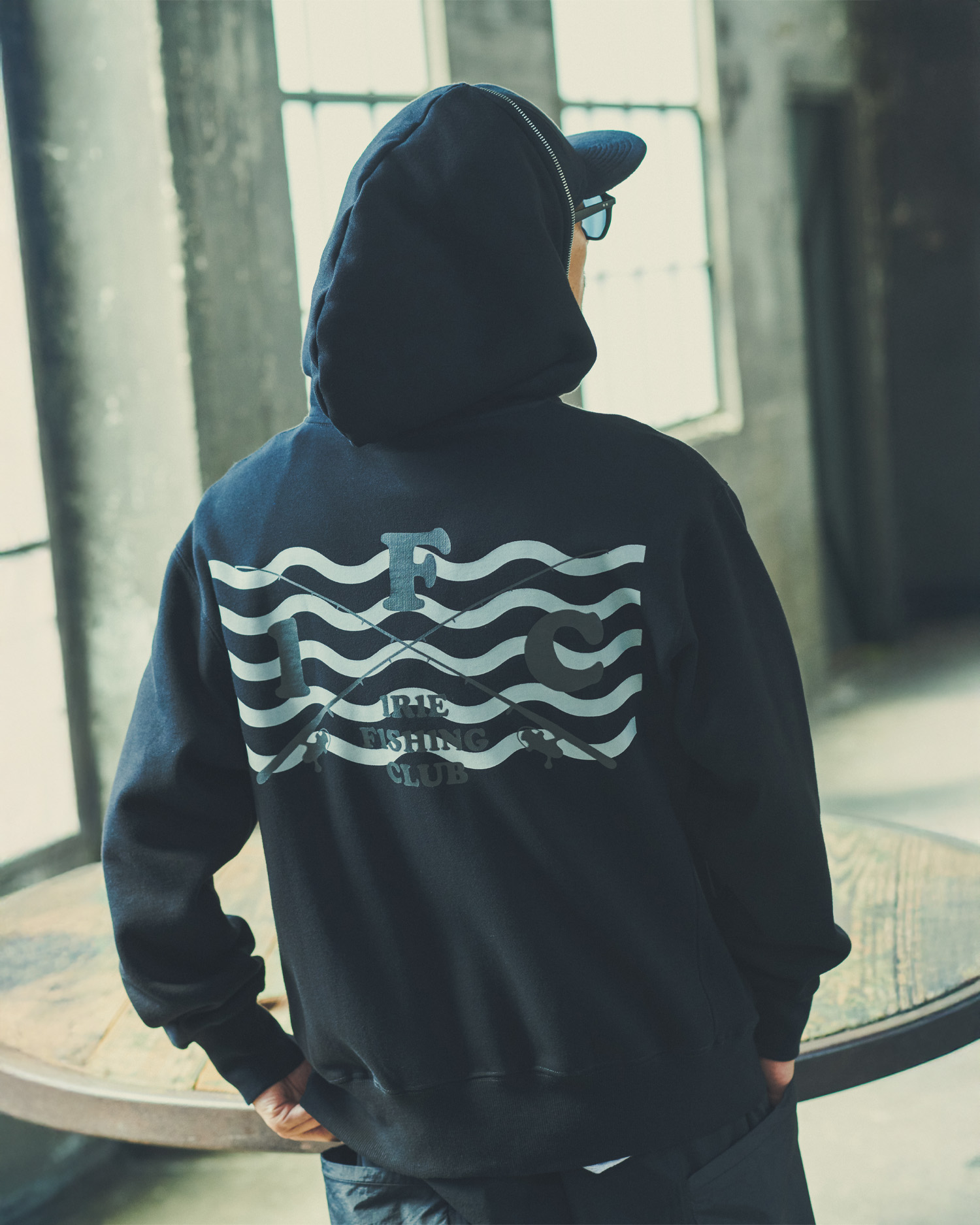 【NEW ITEM】-CROSS ROD WAVE ZIP UP HOODIE-