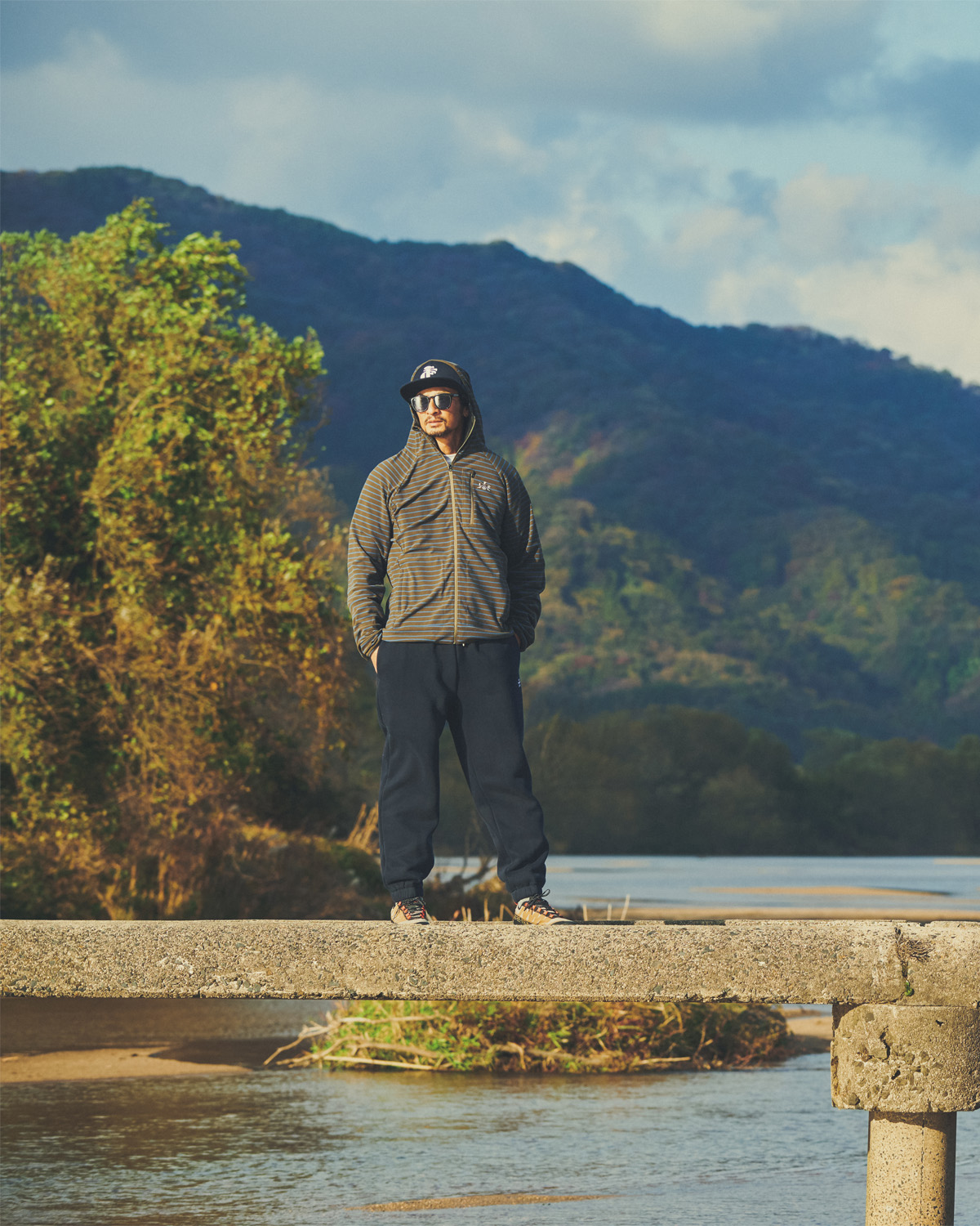 【NEW ITEM】-SHIELD ZIP UP HOODIE-